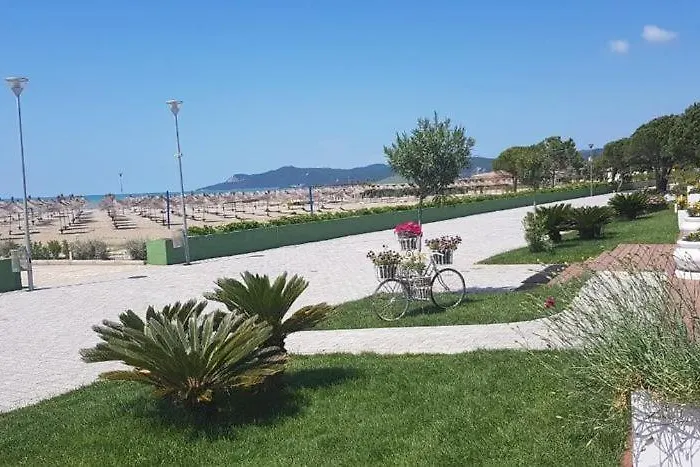 Villa Dolce Lalzi Bay - House Durres
